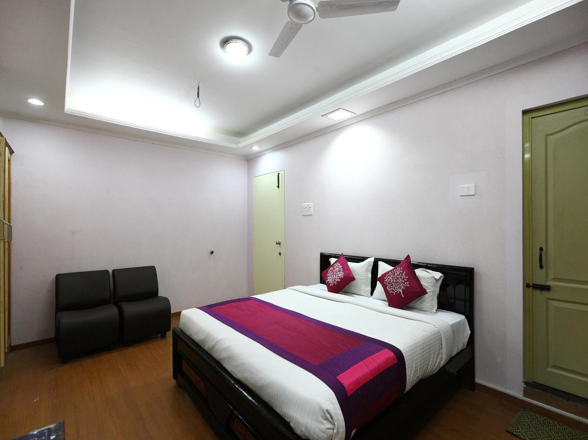 Отель Oyo 6732 Dheeran Residency Коимбатур Экстерьер фото